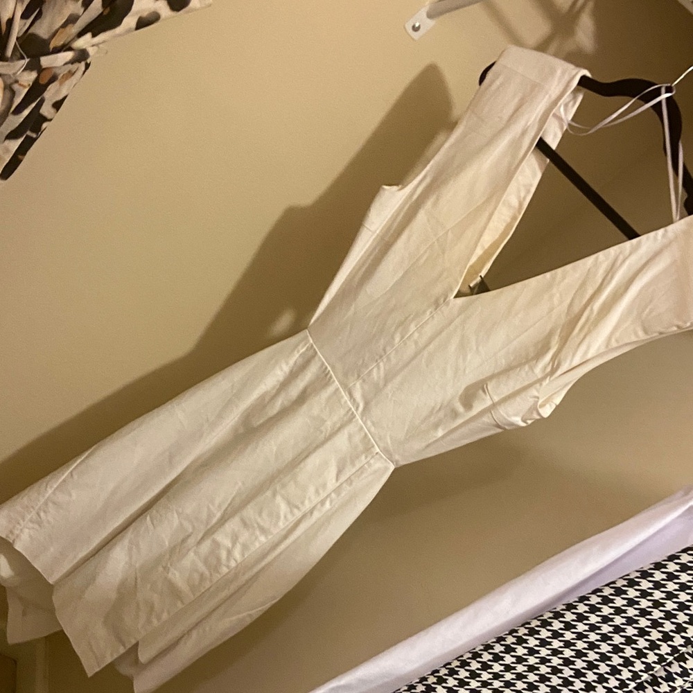 H&M Cream Sleeveless Jumpsuit